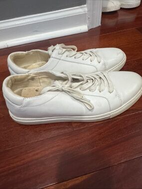 Women's White Low-Top Leather Sneakers - Minimal Casual Style